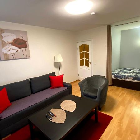 Your Home - Central Studio Apartment, Balcony, Parking & Self Check-In VNO Kültér fotó