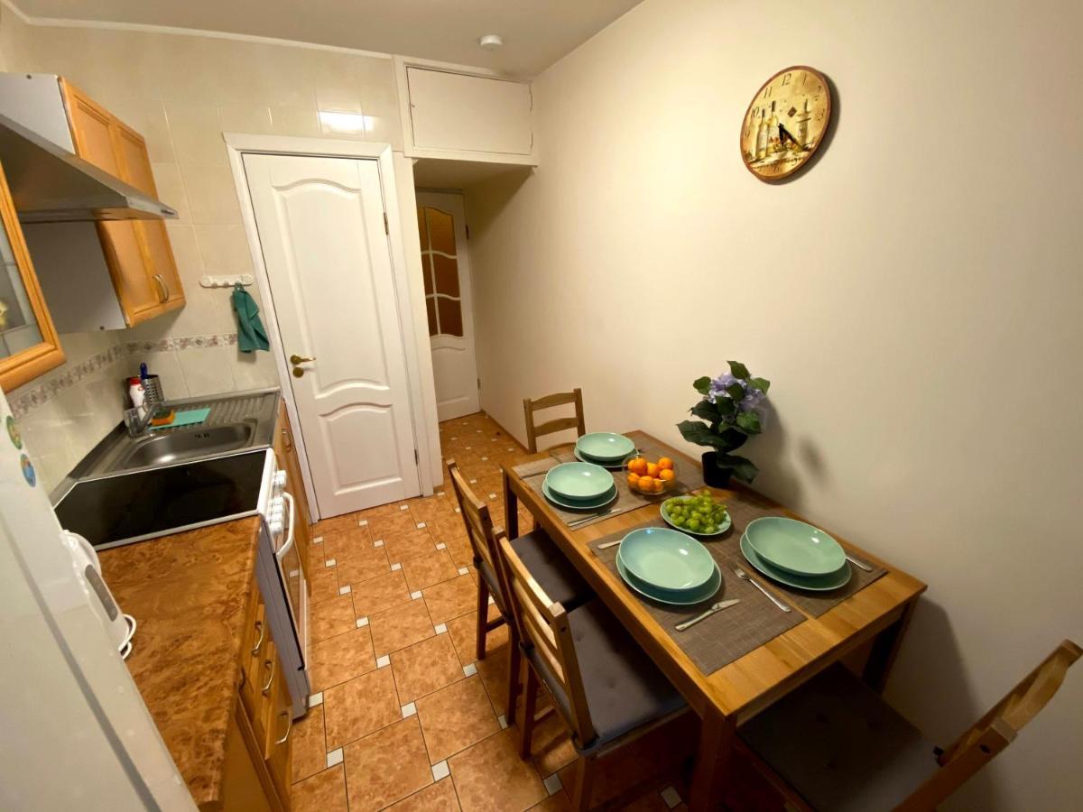 Your Home - Central Studio Apartment, Balcony, Parking & Self Check-In VNO Kültér fotó