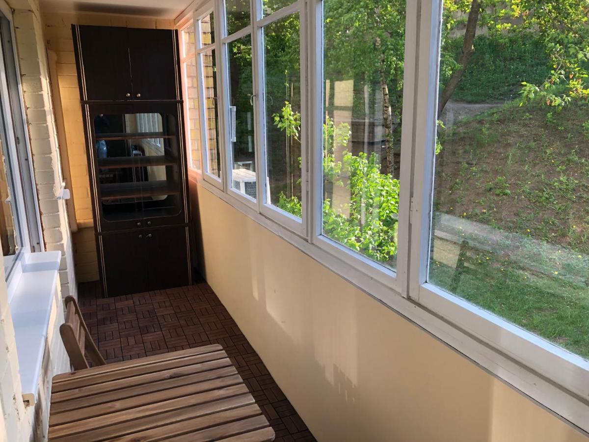 Your Home - Central Studio Apartment, Balcony, Parking & Self Check-In VNO Kültér fotó
